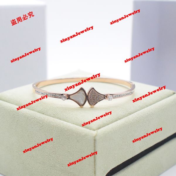 luxury fashion designer womens bangle women bracelets brand letter jewelry accessory anniversary gift, Silver
luxury fashion designer womens bangle women bracelets brand letter jewelry accessory anniversary gift, Silver