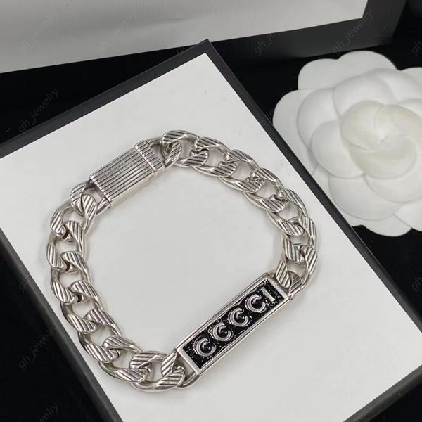 luxury designer fashion chain bracelet men's black enamel letter hip hop bracelet gift jewelry
luxury designer fashion chain bracelet men's black enamel letter hip hop bracelet gift jewelry