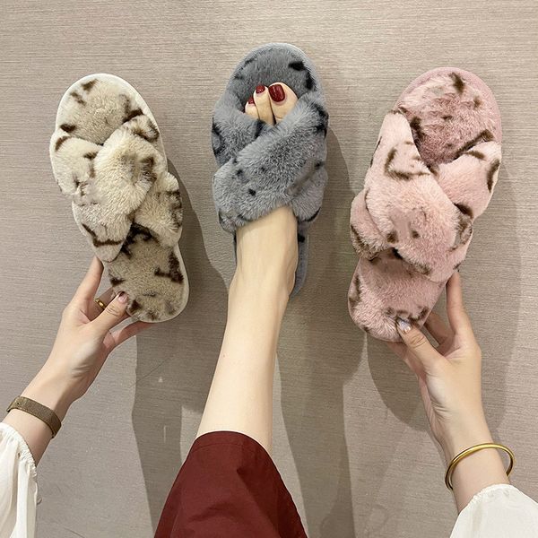 2023 plush warm casual sandals winter indoor fur slippers house full furry soft flops fluffy plush platform flats heel mules non slip shoes, Black
2023 plush warm casual sandals winter indoor fur slippers house full furry soft flops fluffy plush platform flats heel mules non slip shoes, Black