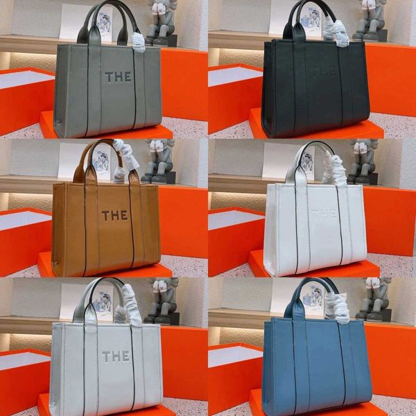 fashion tote bag large capacity shoulder bags women leather handbags gold hardware zipper removable strap plain traveler shopping designer b
fashion tote bag large capacity shoulder bags women leather handbags gold hardware zipper removable strap plain traveler shopping designer b