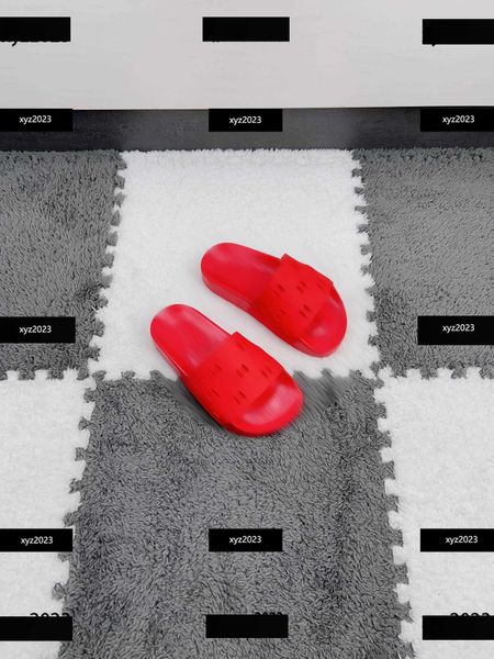 23ss designer baby shoes fashion kids sandals slippers summer box packaging letter hollow upper children' size 26-35, Black;grey
23ss designer baby shoes fashion kids sandals slippers summer box packaging letter hollow upper children' size 26-35, Black;grey