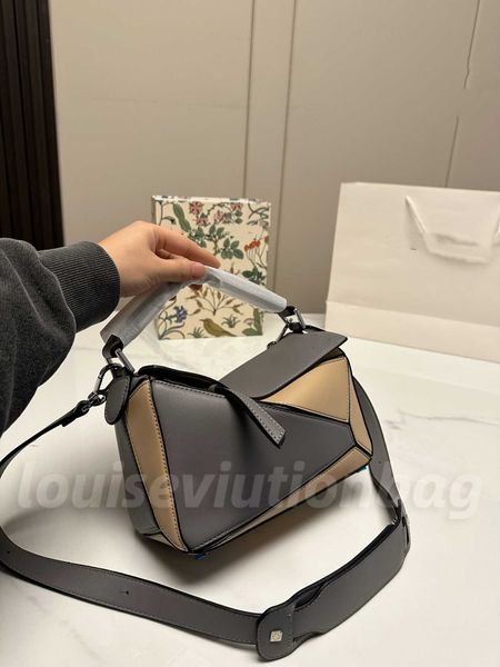 luxuries designers women bags canvas crossbody bag luxury handbag plain ladies composite totes messenger bags interior zipper pocket piece 1
luxuries designers women bags canvas crossbody bag luxury handbag plain ladies composite totes messenger bags interior zipper pocket piece 1