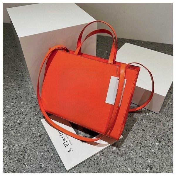 2023 high-quality s designers bags 3 sizes shoulder bags soft leather mini women handbag crossbody luxury tote fashion shopping multi-color
2023 high-quality s designers bags 3 sizes shoulder bags soft leather mini women handbag crossbody luxury tote fashion shopping multi-color