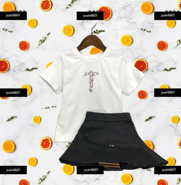 luxury kids clothes child sets baby products 2pcs brother and sister suit letter logo printed tshirt and skirt bottom new arrival size 10016, White
luxury kids clothes child sets baby products 2pcs brother and sister suit letter logo printed tshirt and skirt bottom new arrival size 10016, White