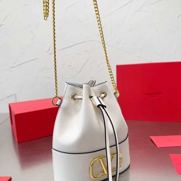 designer shoulder bags chain women loco bag vsling crossbody loco clutch handbags valen luxury purse k08l
designer shoulder bags chain women loco bag vsling crossbody loco clutch handbags valen luxury purse k08l