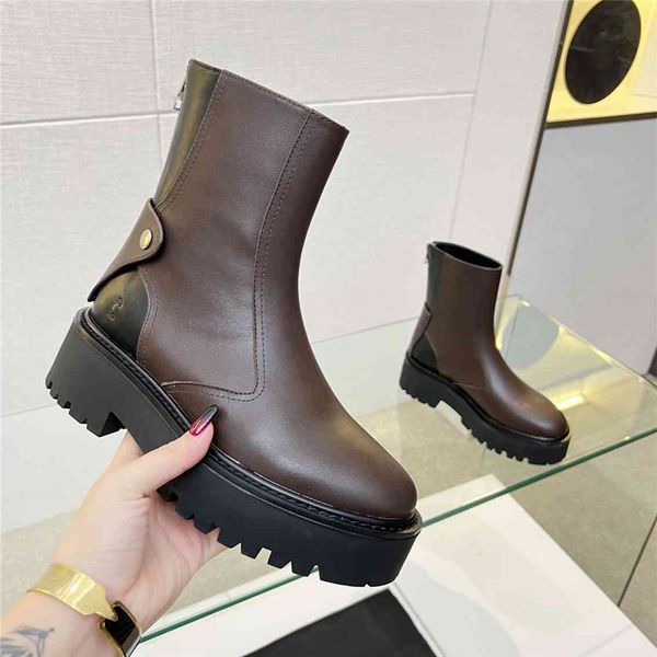 luxury design boots 2023 celinity fashion women's work decoration snow skid anti slip knight boots martin boots casual socks boots 01-0, Black
luxury design boots 2023 celinity fashion women's work decoration snow skid anti slip knight boots martin boots casual socks boots 01-0, Black