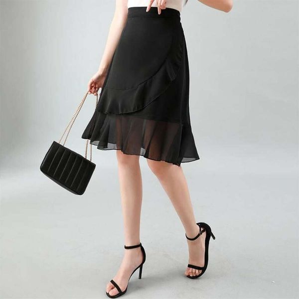pure color skirt for women summer thin chiffon a line hip black fishtail short and versatile
pure color skirt for women summer thin chiffon a line hip black fishtail short and versatile