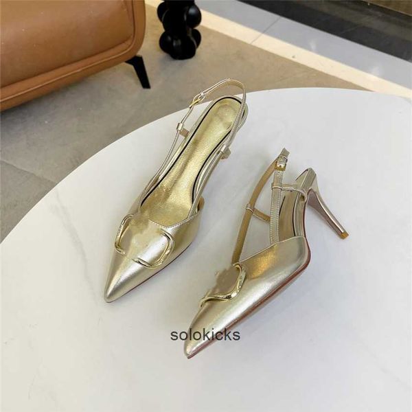 valentinolies fashion dress shoes women leather high heel metal 03-015 buckle letter wedding party business casual flat shoe, Black
valentinolies fashion dress shoes women leather high heel metal 03-015 buckle letter wedding party business casual flat shoe, Black