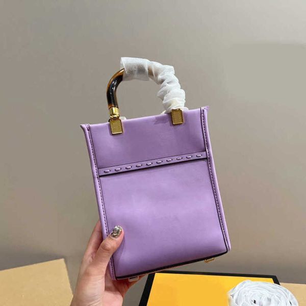 shoulder bags luxury brand designer fashion simple tote women's real leather mobile phone wallet handbags 230815
shoulder bags luxury brand designer fashion simple tote women's real leather mobile phone wallet handbags 230815