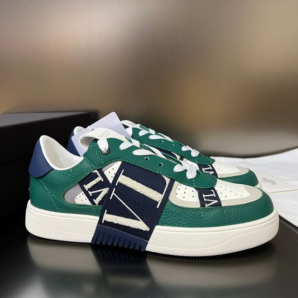 2023 fall and winter new collection mens luxury designer sneakers - mens eu size 38-45 shoes sneakers, Red;white
2023 fall and winter new collection mens luxury designer sneakers - mens eu size 38-45 shoes sneakers, Red;white
