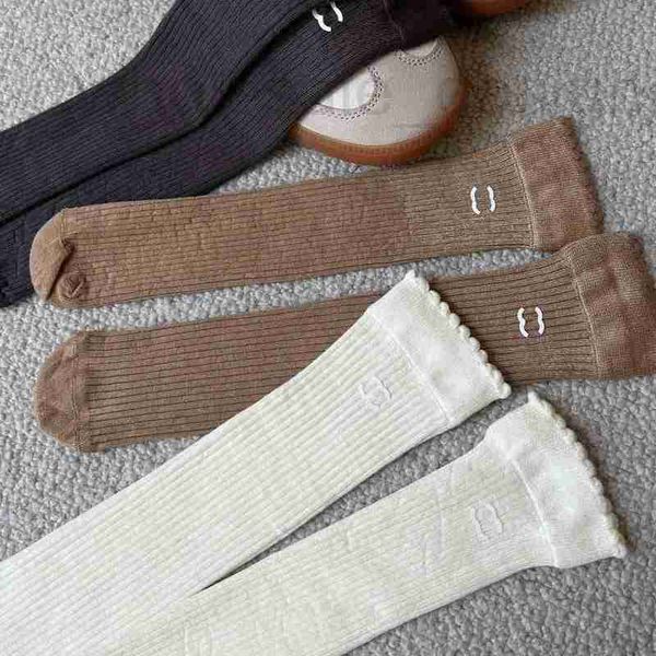 socks designer trendy early autumn thin hosiery letter soft high elastic lace pit stripe middle tube stacked cotton sock women 142j, Black;white
socks designer trendy early autumn thin hosiery letter soft high elastic lace pit stripe middle tube stacked cotton sock women 142j, Black;white