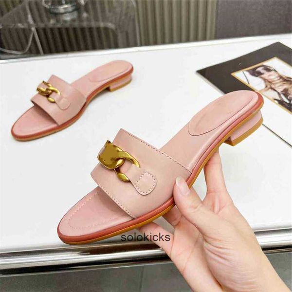 valentinolies luxury fashion bu1l slippers design summer casual men and women slippers flat shoes thick cartoon sole leather rubber letter, Black
valentinolies luxury fashion bu1l slippers design summer casual men and women slippers flat shoes thick cartoon sole leather rubber letter, Black
