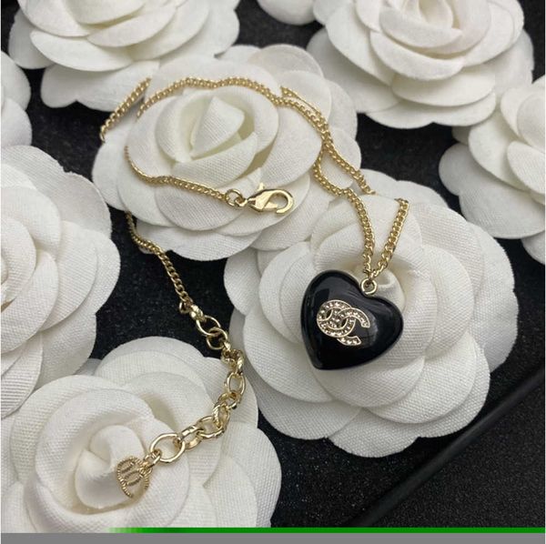 necklace fashion women designer choker 18k gold plated brass copper c-letter pendant chain crystal statement wedding jewelry b090, Silver
necklace fashion women designer choker 18k gold plated brass copper c-letter pendant chain crystal statement wedding jewelry b090, Silver