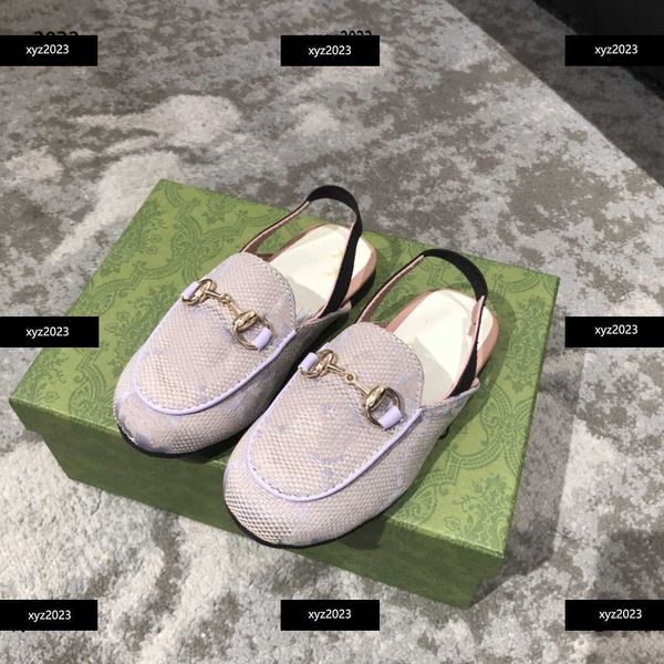 23ss kids sandals baby slippers metal accessories decoration child shoes summer box packaging children' size 26-35 new listing, Black;grey
23ss kids sandals baby slippers metal accessories decoration child shoes summer box packaging children' size 26-35 new listing, Black;grey