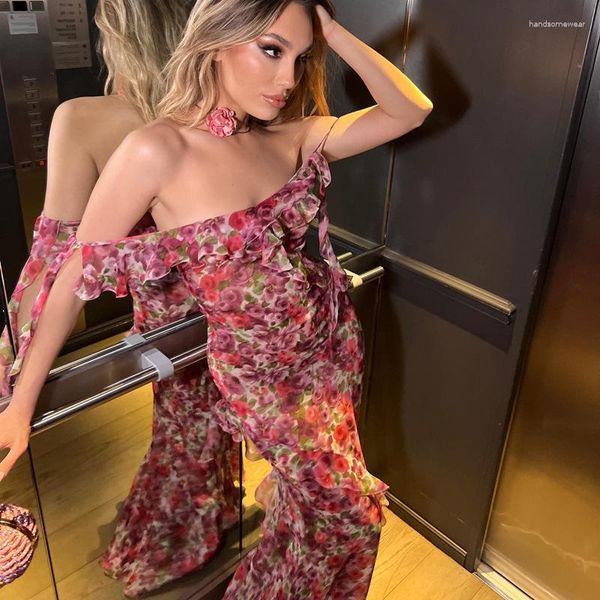 floral print y2k bodycon ruffles maxi long beach dress sundress women streetwear holiday sleeveless backless summer clothes, Black;gray
floral print y2k bodycon ruffles maxi long beach dress sundress women streetwear holiday sleeveless backless summer clothes, Black;gray