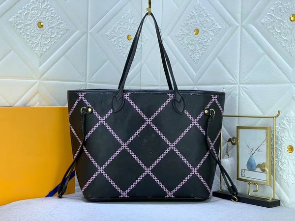 2023 spring new fashion design women's retro shopping bag full leather embossed silk screen diamond embroidery handbag with exquisite t
2023 spring new fashion design women's retro shopping bag full leather embossed silk screen diamond embroidery handbag with exquisite t