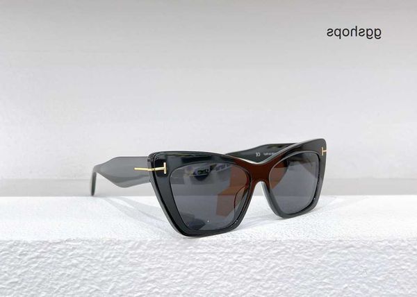 tf sunglasses for men and women - vintage luxury shades with 5 color tom-fords box included retro - lenses polarized, White;black
tf sunglasses for men and women - vintage luxury shades with 5 color tom-fords box included retro - lenses polarized, White;black