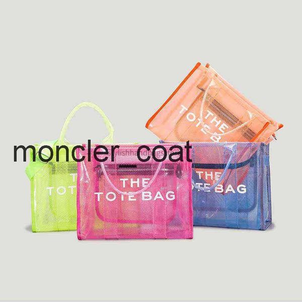 2022 women handbags transparent large tote bag designer clear pvc luxury shoulder crossbody bags summer beach jelly bag fashion y220527
2022 women handbags transparent large tote bag designer clear pvc luxury shoulder crossbody bags summer beach jelly bag fashion y220527