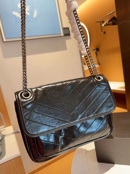 handbag luxury designer niki shoulder bag waxy leather messenger bags women cross body bag satchel lady vintage design sacoche fashion class
handbag luxury designer niki shoulder bag waxy leather messenger bags women cross body bag satchel lady vintage design sacoche fashion class