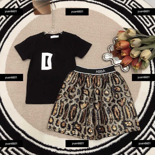 luxury kids clothes child sets baby dress 2pcs summer letter printed tshirt and bright leather leopard print skirt new arrival size 90150 cm, White
luxury kids clothes child sets baby dress 2pcs summer letter printed tshirt and bright leather leopard print skirt new arrival size 90150 cm, White