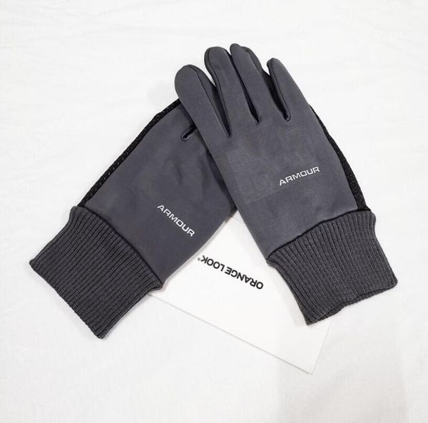 european and american designer brand windproof leather gloves lady touch screen rabbit fur mouth winter heat preservation wind style, Blue;gray
european and american designer brand windproof leather gloves lady touch screen rabbit fur mouth winter heat preservation wind style, Blue;gray