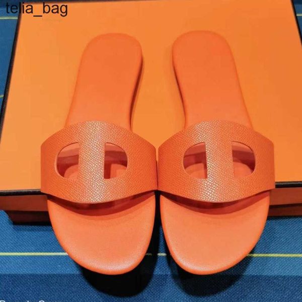 nose hermzs shoes slippers bear slipper sandal oran designer higversion leather pig children wear out in summer 2023 spring large flat botto
nose hermzs shoes slippers bear slipper sandal oran designer higversion leather pig children wear out in summer 2023 spring large flat botto
