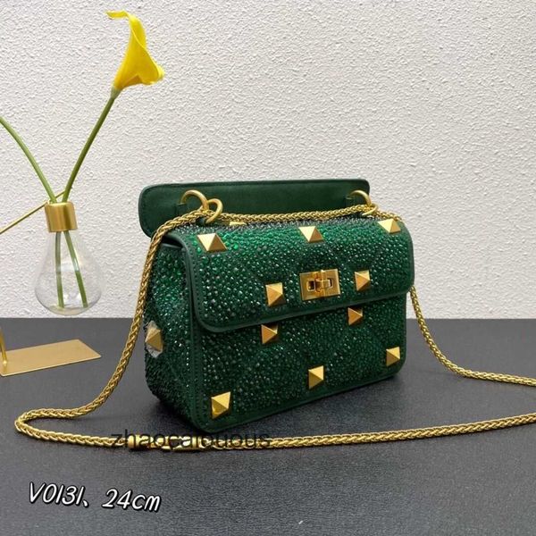 classic valantinos shiny crystal handbag designer diamond new bags rivet luxury handbags embedding fashion handheld shoulder crossbody women
classic valantinos shiny crystal handbag designer diamond new bags rivet luxury handbags embedding fashion handheld shoulder crossbody women
