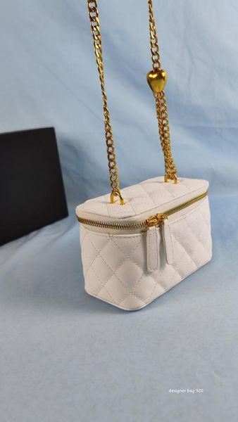 luxury bag women bags leather shoulder bag chain bag designer bag handbag pink white black cosmetics box handbag with love hardward with mir
luxury bag women bags leather shoulder bag chain bag designer bag handbag pink white black cosmetics box handbag with love hardward with mir