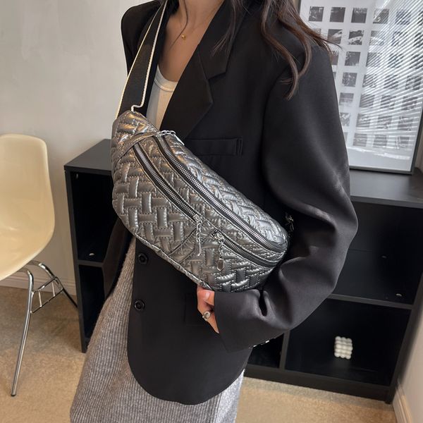 waist bags luxury lady bag fanny pack fashion banana packs phone pack winter down crossbody chest designer female belt 230821
waist bags luxury lady bag fanny pack fashion banana packs phone pack winter down crossbody chest designer female belt 230821