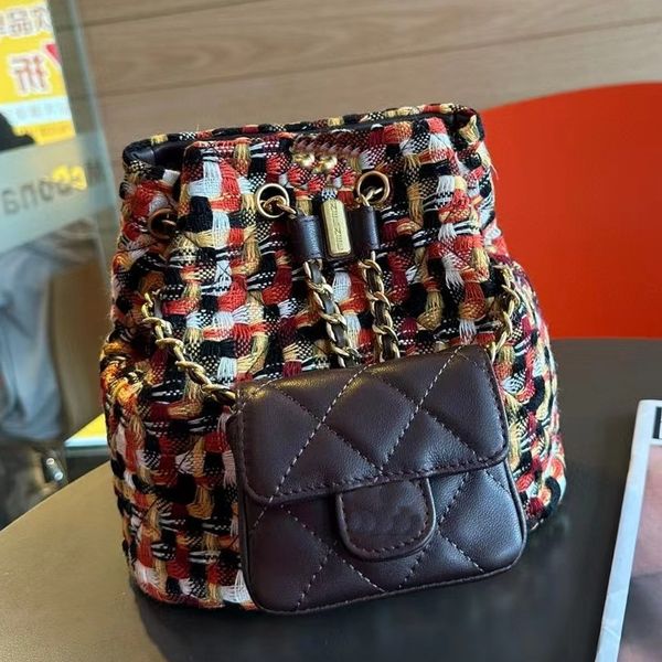 2023 new product woolen as3947 letter double backpack designer bag advanced classic logo denim women's casual mobile phone bag bucket b
2023 new product woolen as3947 letter double backpack designer bag advanced classic logo denim women's casual mobile phone bag bucket b