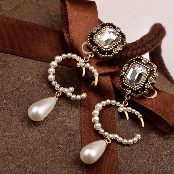 luxury brand designers letters stud flower geometric famous women round crystal rhinestone pearl earring wedding party jewerlry 159a#, Golden;silver
luxury brand designers letters stud flower geometric famous women round crystal rhinestone pearl earring wedding party jewerlry 159a#, Golden;silver