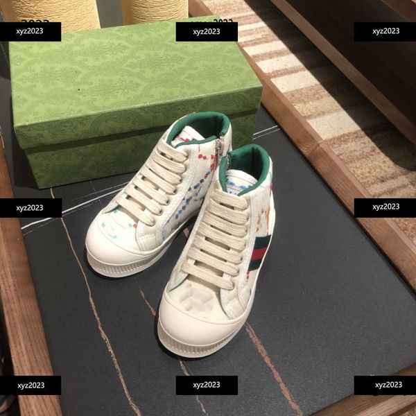 23ss kids casual shoe child sneakers embroidered logo children's shoes size 26-35 baby shoes box protection shipment #multiple product, Black;red
23ss kids casual shoe child sneakers embroidered logo children's shoes size 26-35 baby shoes box protection shipment #multiple product, Black;red