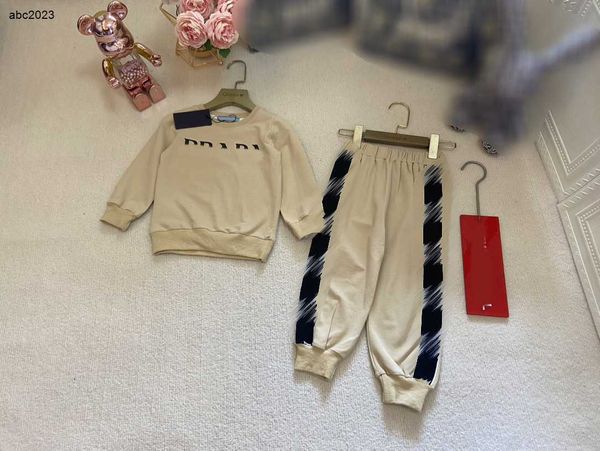 new designer baby autumn sets kids tracksuits size 100-150 cm 2pcs chest logo printed long sleeved sweater and patchwork pants aug14, White
new designer baby autumn sets kids tracksuits size 100-150 cm 2pcs chest logo printed long sleeved sweater and patchwork pants aug14, White