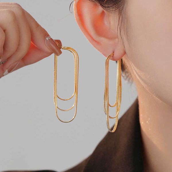 2023 new snake bone chain tassel earrings for women's summer personalized fashion temperament earrings with advanced feeling and cold s, Golden
2023 new snake bone chain tassel earrings for women's summer personalized fashion temperament earrings with advanced feeling and cold s, Golden