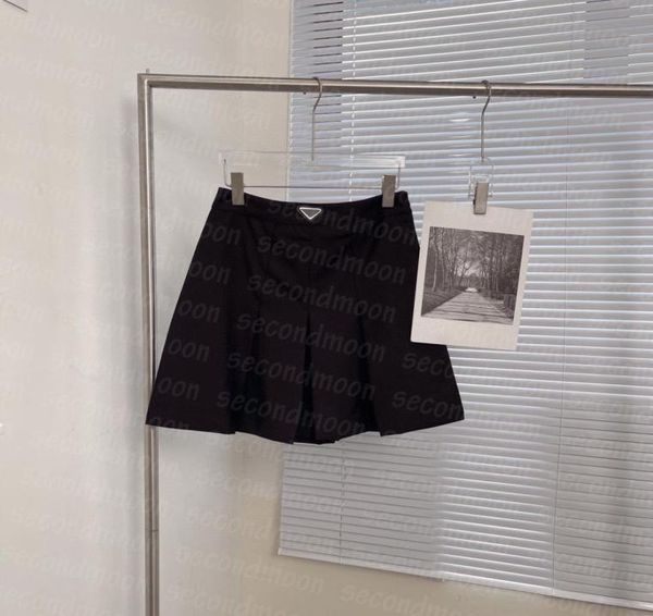 metal triangle badge skirts women summer pleated skirts breathable casual style skirt woman black skirts9854075
metal triangle badge skirts women summer pleated skirts breathable casual style skirt woman black skirts9854075