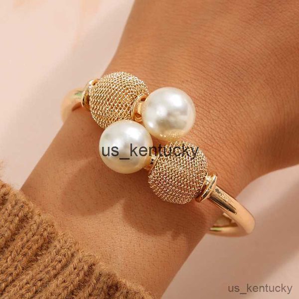 charm bracelets summer simple pearl bracelet woman french personality fashion gold color bracelet wedding jewelry gift r230821, Golden;silver
charm bracelets summer simple pearl bracelet woman french personality fashion gold color bracelet wedding jewelry gift r230821, Golden;silver