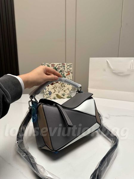 2023 designer bag women tote bags soft attaches crossbody shopping beach fashion famous large totes shoulders purse handbags 104179
2023 designer bag women tote bags soft attaches crossbody shopping beach fashion famous large totes shoulders purse handbags 104179