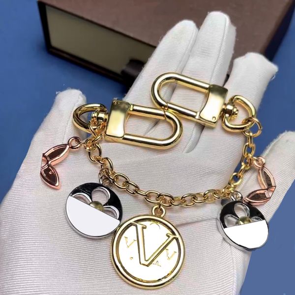 qualtiy brand designer keychain fashion purse pendant car chain leather keychains luxury charm bag keyring trinket gifts accessories, Silver
qualtiy brand designer keychain fashion purse pendant car chain leather keychains luxury charm bag keyring trinket gifts accessories, Silver