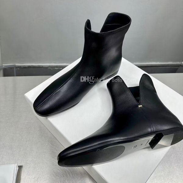 the row shoes black sheepskin ankle boots simple fashion booties designer boots factory shoes for women 35-40
the row shoes black sheepskin ankle boots simple fashion booties designer boots factory shoes for women 35-40