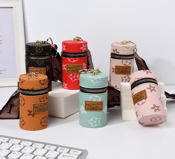 designer letter bag keychains rings silk scarf lipstick holder key chains fashion pu leather purse pendant car keyrings charm brow3737245, Slivery;golden
designer letter bag keychains rings silk scarf lipstick holder key chains fashion pu leather purse pendant car keyrings charm brow3737245, Slivery;golden