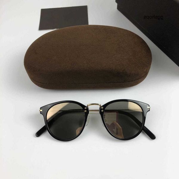 famous adita 673 original designer brand sunglasses for men eyeglass fashionable classic retro luxury fashion design women uv400 tom-fords g, White;black
famous adita 673 original designer brand sunglasses for men eyeglass fashionable classic retro luxury fashion design women uv400 tom-fords g, White;black