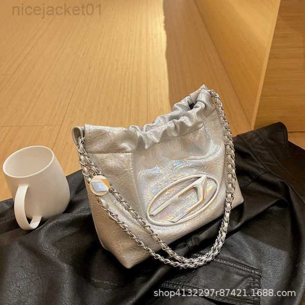 2023 designer handbag deisel bag bin bag silver jingle bag female tote bag pleated drawstring bag large capacity bucket bag shoulder bag dis
2023 designer handbag deisel bag bin bag silver jingle bag female tote bag pleated drawstring bag large capacity bucket bag shoulder bag dis