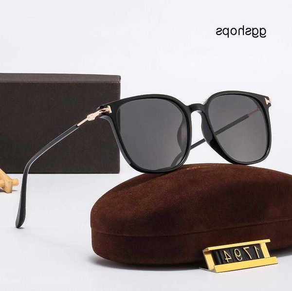 sunglass tom-fords sun designers driving sunglasses brand james glasses bond star celebrity sunglass for men ladies women fashion eyeglasses, White;black
sunglass tom-fords sun designers driving sunglasses brand james glasses bond star celebrity sunglass for men ladies women fashion eyeglasses, White;black