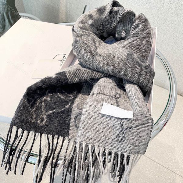 

Winter Plaid Wool Scarf Designer Long Shawls Women Cashmere Scarfs Tassels L Scarves for Mens Soft Touch Warm Wraps with Tags Beanie
