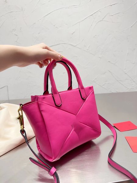fashion womens mens texture ladies bag handbag famous camera designer small crossbody purse mini jacobs women shoulder bags messenger cross
fashion womens mens texture ladies bag handbag famous camera designer small crossbody purse mini jacobs women shoulder bags messenger cross