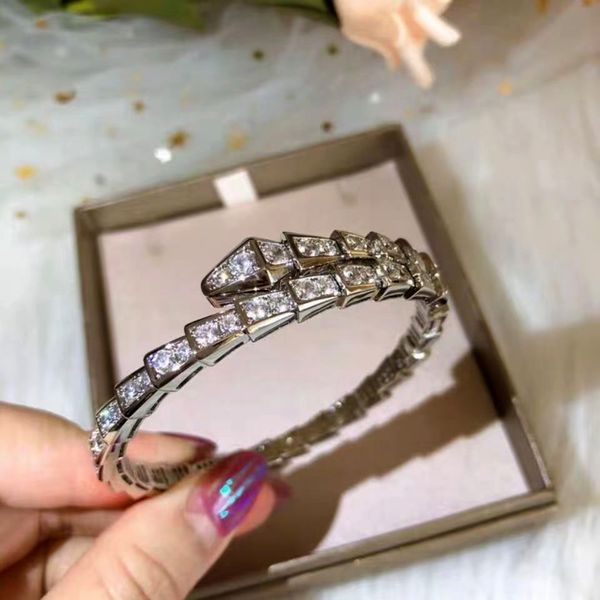 designer bracelet luxury bracelets designer for women with diamond design body bracelet christmas gift jewelry optional gift box 3 colors ve, Black
designer bracelet luxury bracelets designer for women with diamond design body bracelet christmas gift jewelry optional gift box 3 colors ve, Black