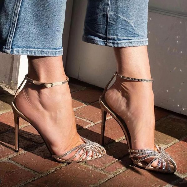 crystal-encrusted ankle band spool sandals summer pumps women party heels luxury designers high shoe factory footwear 35-42 with box, Black
crystal-encrusted ankle band spool sandals summer pumps women party heels luxury designers high shoe factory footwear 35-42 with box, Black