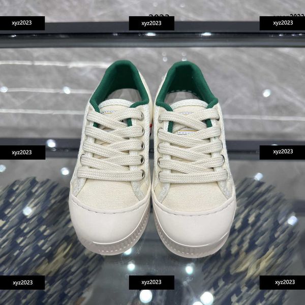 23ss kids shoes lace-up child sneakers baby casual shoes box protection letter embossed sole new arrival, Black;red
23ss kids shoes lace-up child sneakers baby casual shoes box protection letter embossed sole new arrival, Black;red