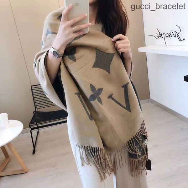 2022 designer cashmere scarf women new fashion autumn/winter warm shawl scarf clothing collocation, Blue;gray
2022 designer cashmere scarf women new fashion autumn/winter warm shawl scarf clothing collocation, Blue;gray