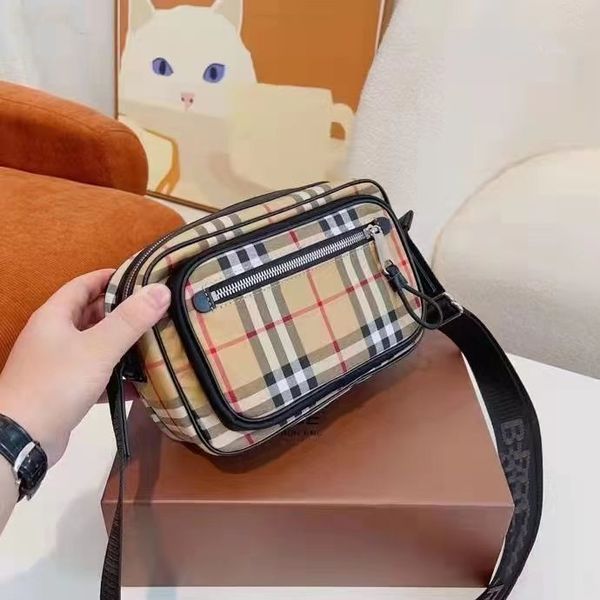 Designer Vintage Classic Striped Nylon Women's Purse Single Shoulder Crossbody Bag Famous Tote Tb Camera Men's Purse Vintage Brand, Grey
Designer Vintage Classic Striped Nylon Women's Purse Single Shoulder Crossbody Bag Famous Tote Tb Camera Men's Purse Vintage Brand, Grey